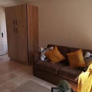  Appartement Independant A Mi-chemin Entre Aix Et Cassis